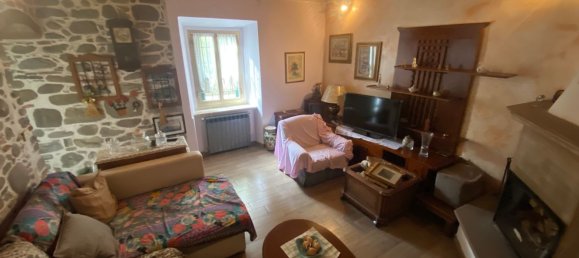 6 bedrooms House in Vernio, Italy No. 335806 4