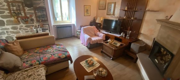 6 bedrooms House in Vernio, Italy No. 335806 3