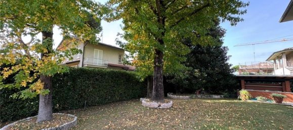 Вилла с 2 комнатами в Форте деи Марми, Италия № 288234 24