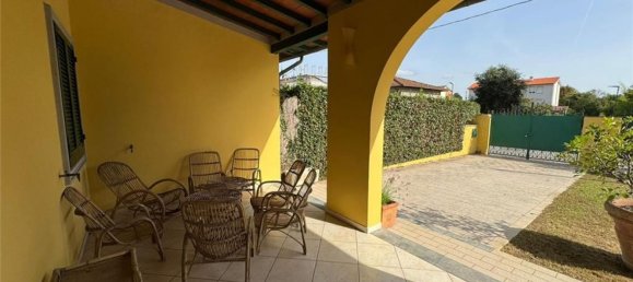 Вилла с 2 комнатами в Форте деи Марми, Италия № 288234 31