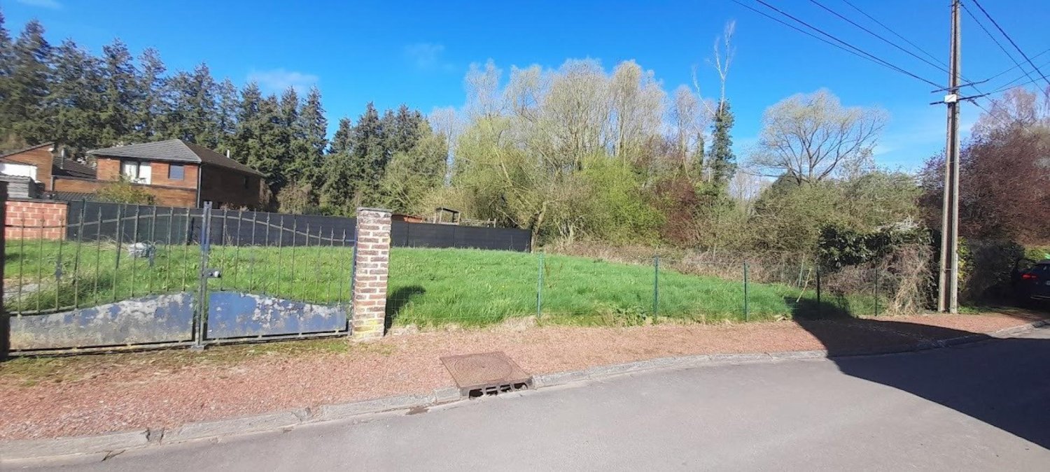  Land in Sebourg, France No. 84296