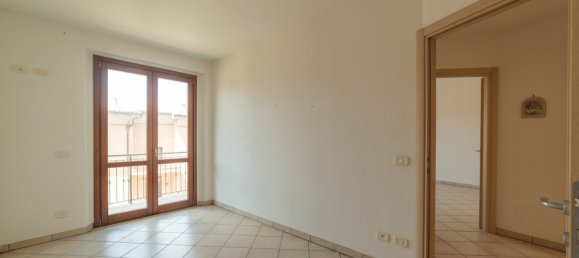 Квартира с 3 комнатами в Монтальчино, Италия № 286800 10