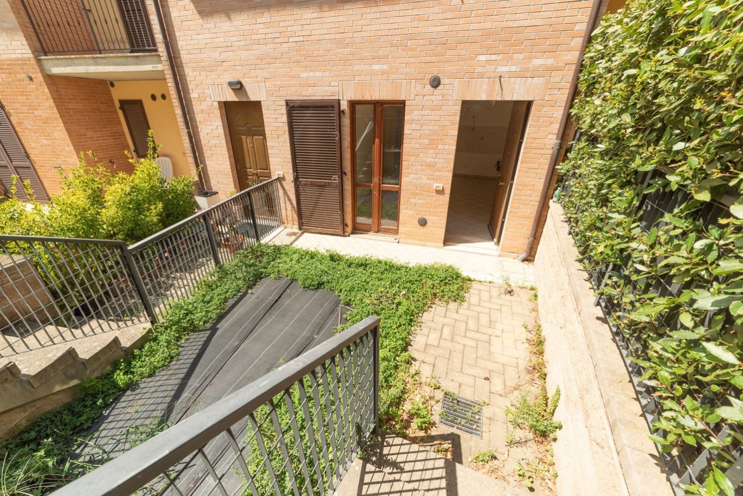 Квартира с 3 комнатами в Монтальчино, Италия № 286800