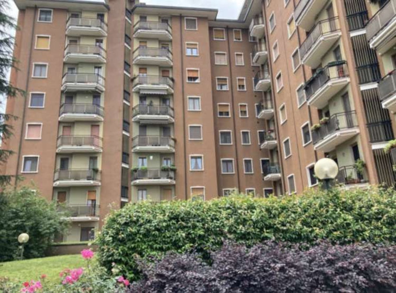 2 rooms Apartment in Trezzano sul Naviglio, Italy No. 6285