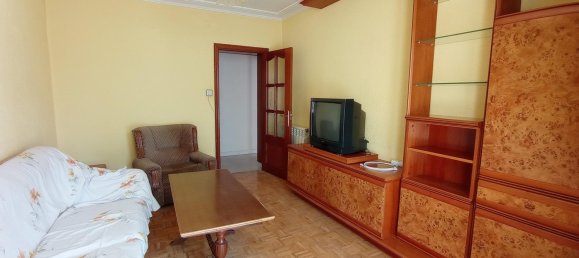 Apartamento de 3 dormitorios en León, Spain No. 84965 44