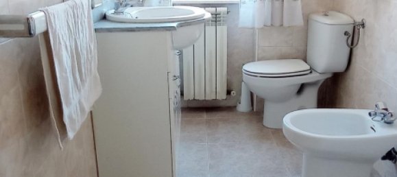 Apartamento de 3 dormitorios en León, Spain No. 84965 57