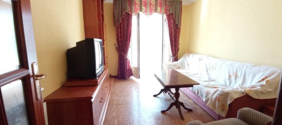 Apartamento de 3 dormitorios en León, Spain No. 84965 59