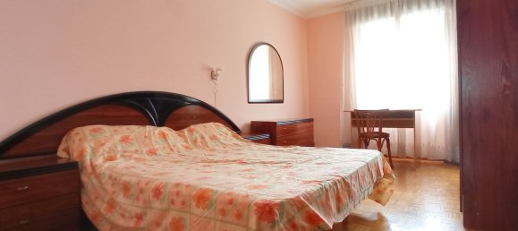 Apartamento de 3 dormitorios en León, Spain No. 84965 19