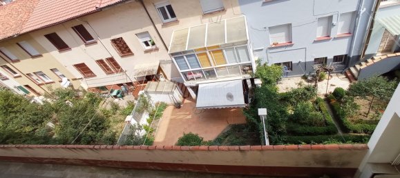 Apartamento de 3 dormitorios en León, Spain No. 84965 58