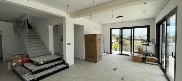 3 غرف نوم عقار تجاري في Paphos, Cyprus رقم 9786 6