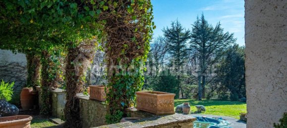 5 bedrooms Villa in Cortona, Italy No. 269788 8