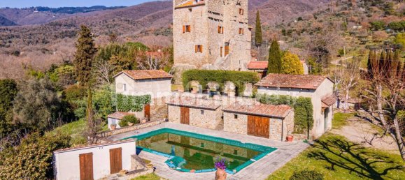 5 bedrooms Villa in Cortona, Italy No. 269788 7