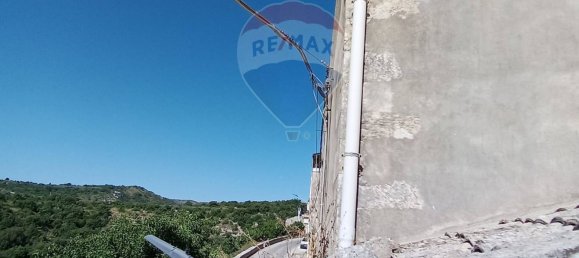 4 bedrooms House in Ferla, Italy No. 308735 14