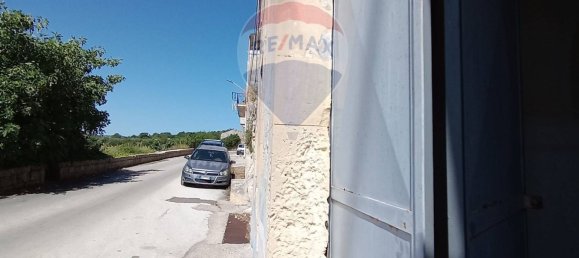 4 bedrooms House in Ferla, Italy No. 308735 8