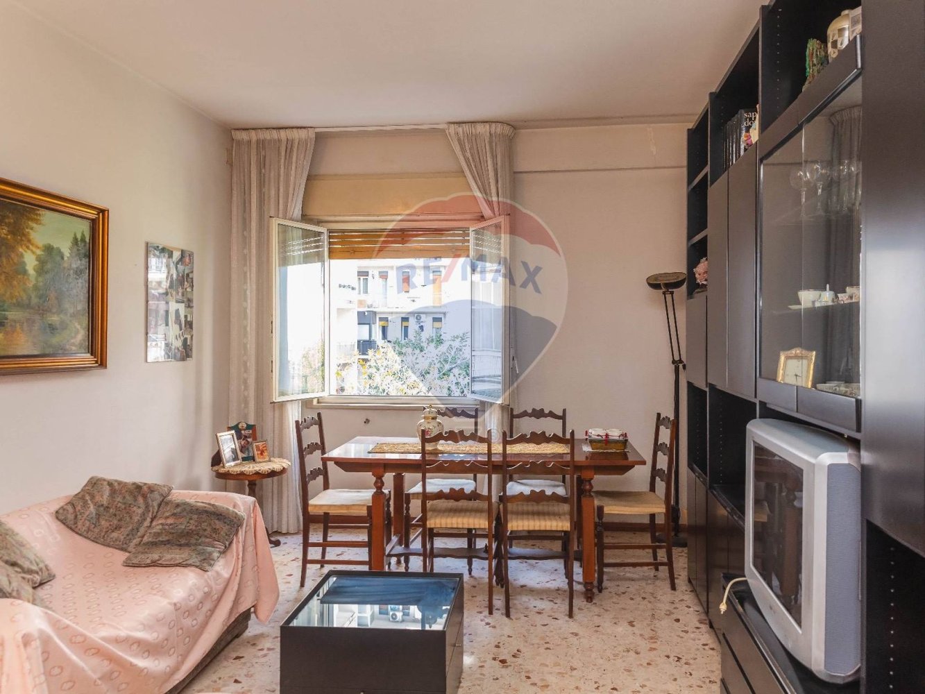 Apartamento de 3 dormitorios en Catania, Italy No. 66444