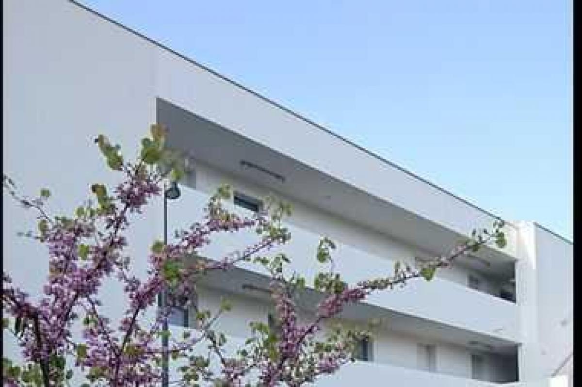 3 bedrooms Condo in Floirac, France No. 14372