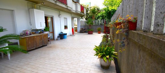 3 bedrooms Apartment in Monsampolo del Tronto, Italy No. 356528 13