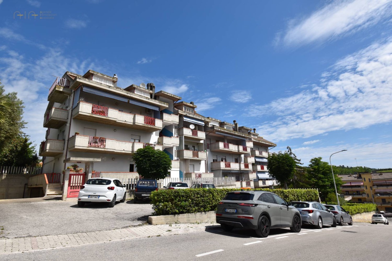 3 bedrooms Apartment in Monsampolo del Tronto, Italy No. 356528