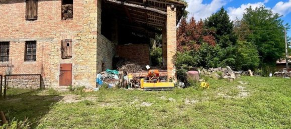 6 bedrooms House in Salsomaggiore Terme, Italy No. 319712 3