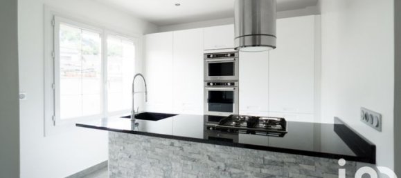 3 Schlafzimmer Haus in Villepinte, France, Nr. 311500 8