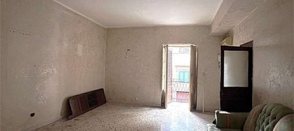 3 rooms Apartment in Palermo, Italy No. 86546 6