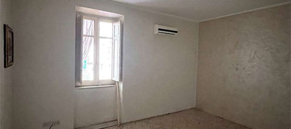 3 rooms Apartment in Palermo, Italy No. 86546 8