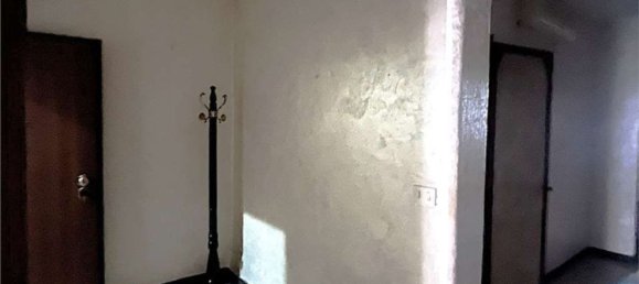 3 rooms Apartment in Palermo, Italy No. 86546 11