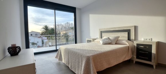 5 bedrooms House in Empuriabrava, Spain No. 84546 33