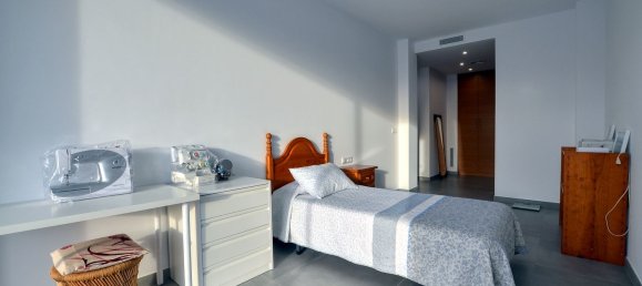 5 bedrooms House in Empuriabrava, Spain No. 84546 17