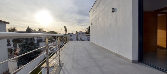 5 bedrooms House in Empuriabrava, Spain No. 84546 37