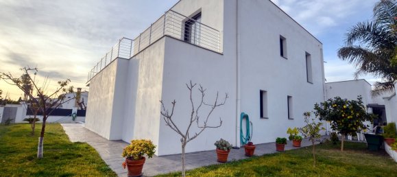 5 bedrooms House in Empuriabrava, Spain No. 84546 45