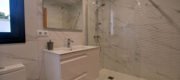 5 bedrooms House in Empuriabrava, Spain No. 84546 14