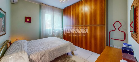 3 Schlafzimmer Wohnung in Modena, Italy, Nr. 365768 14