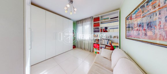 3 Schlafzimmer Wohnung in Modena, Italy, Nr. 365768 27