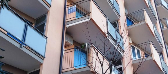 3 rooms Apartment in Comacchio, Italy No. 36325 4