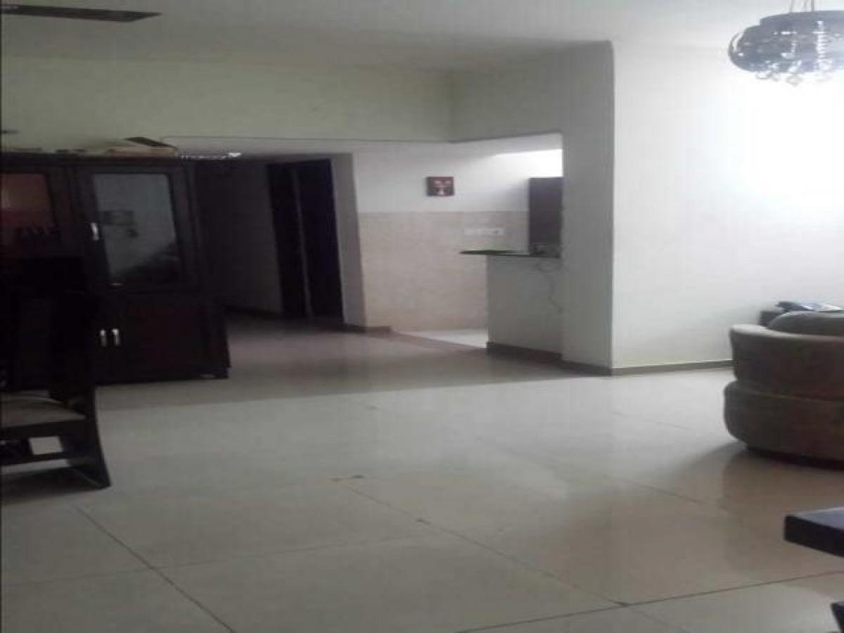 3 bedrooms House in Ghaziabad, India No. 4679