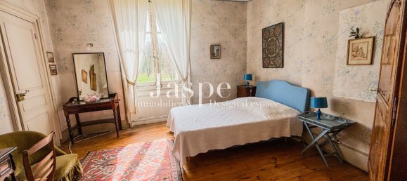 Замки и поместья с 12 спальнями в Сюри-ле-Конталь, Франция № 198310 11