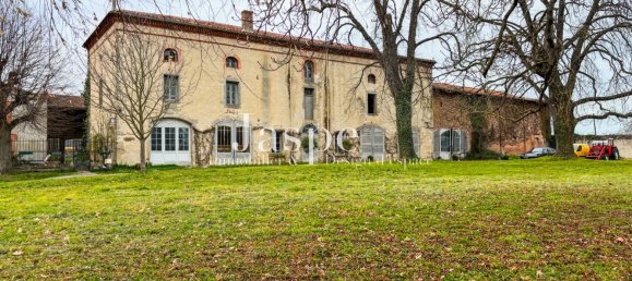 Замки и поместья с 12 спальнями в Сюри-ле-Конталь, Франция № 198310 3