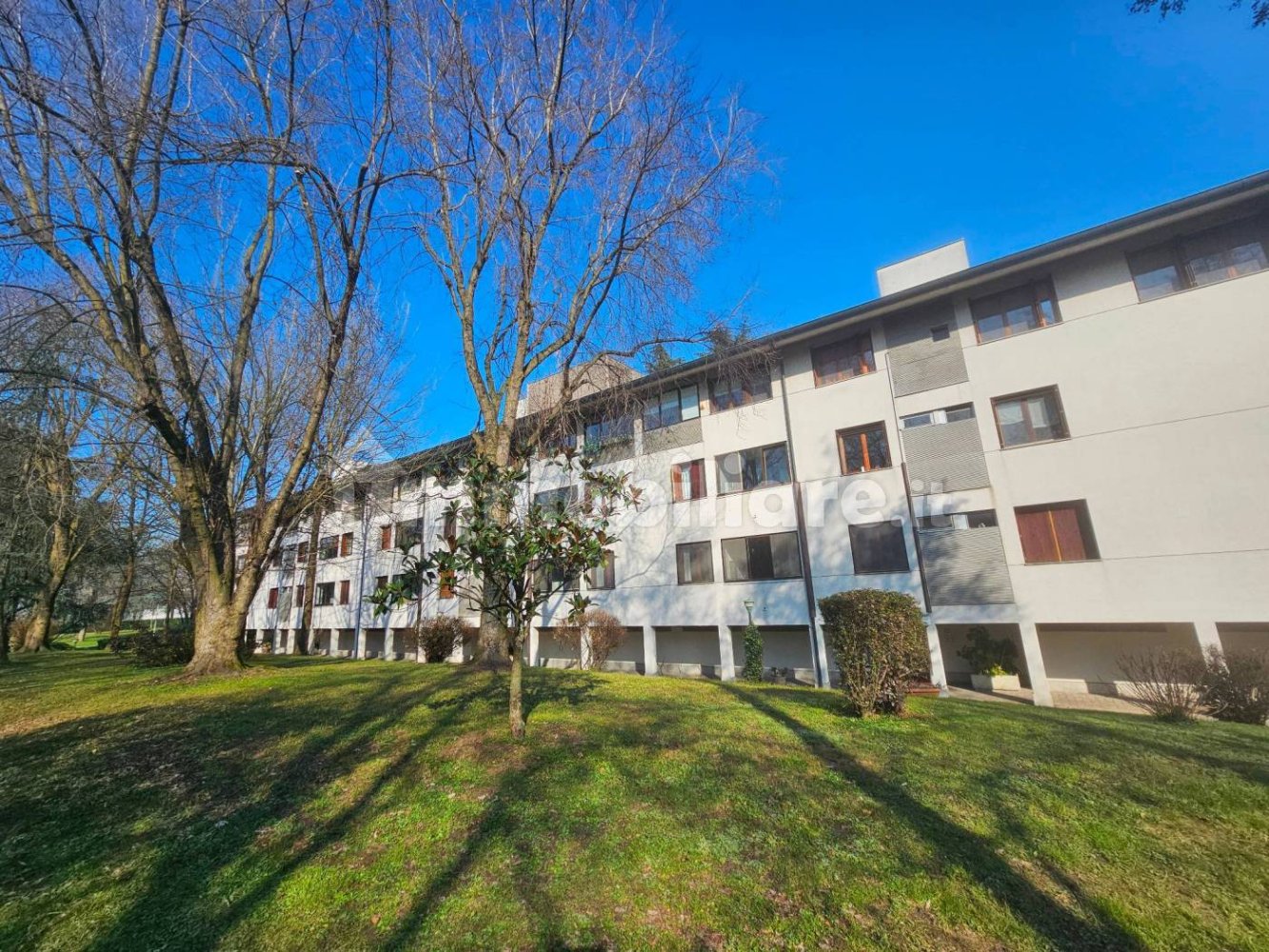 3 bedrooms Apartment in San Donato Milanese, Italy No. 85386