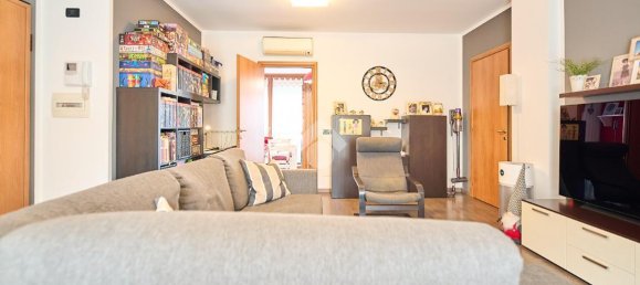 3غرفة شقة في Zelo Buon Persico, Italy رقم 37227 34