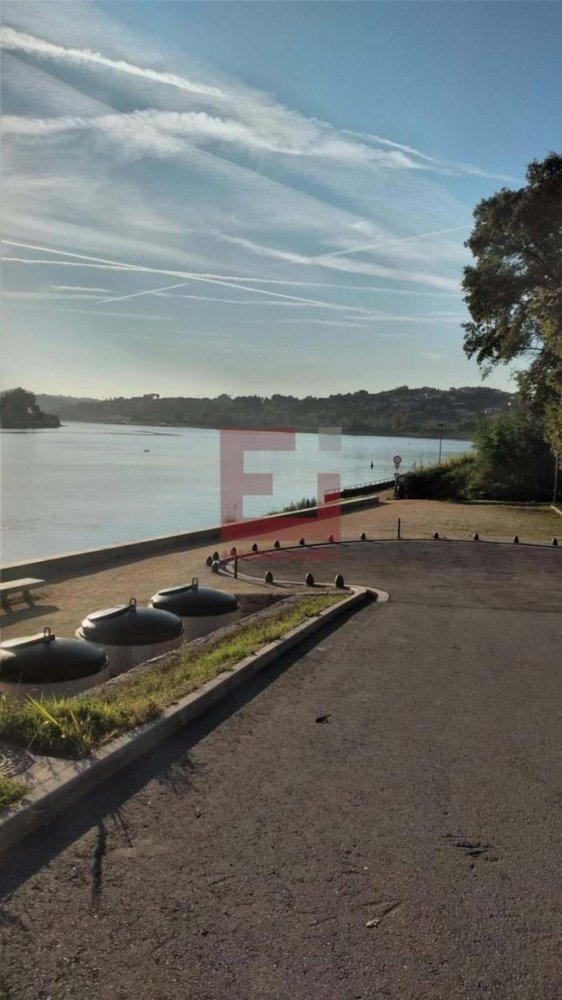  Land in Vila Nova de Gaia, Portugal No. 9078