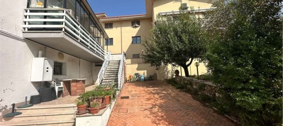 4 bedrooms House in Segni, Italy No. 325499 10