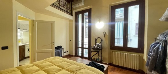 4 bedrooms Apartment in Florence, Italy No. 338096 12