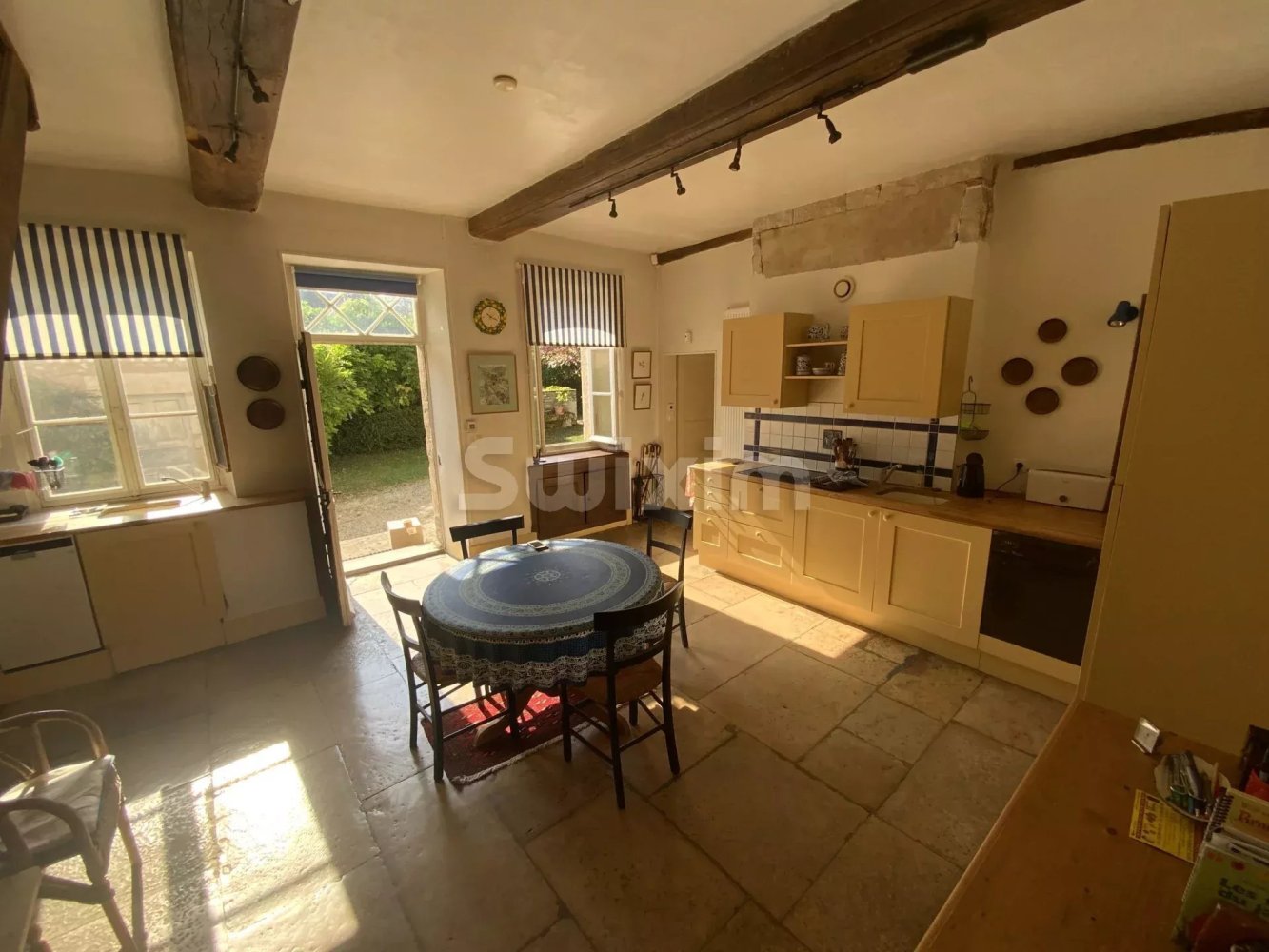 Casa de 4 dormitorios en Saint-Seine-sur-Vingeanne, France No. 46051