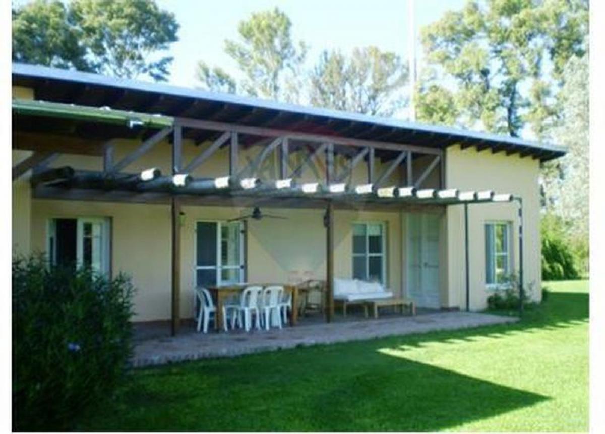4 bedrooms House in General Rodriguez, Argentina No. 97548