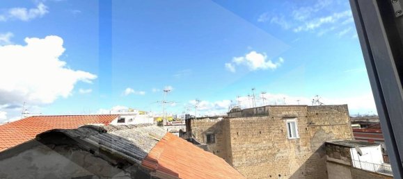 2 rooms Apartment in Naples, Italy No. 17832 11