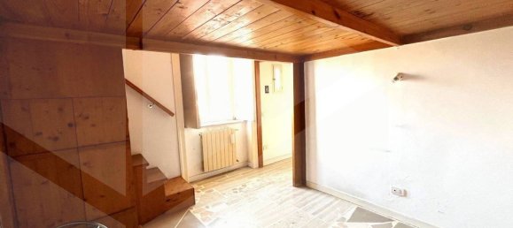 2 rooms Apartment in Naples, Italy No. 17832 12