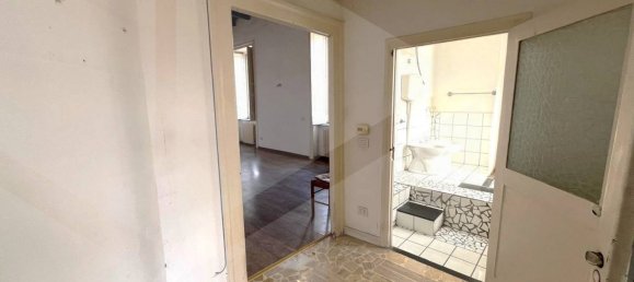 2 rooms Apartment in Naples, Italy No. 17832 18
