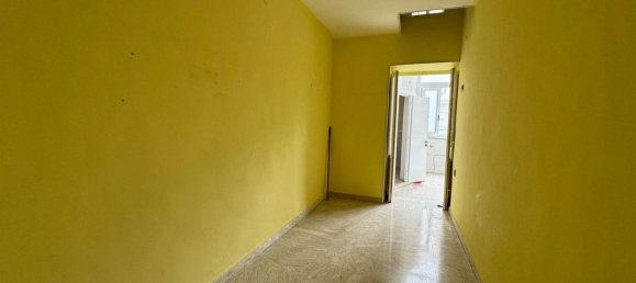 Apartamento de 4 habitaciónes en Taranto, Italy No. 284300 7