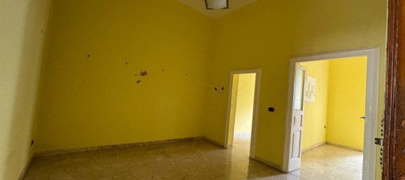 Apartamento de 4 habitaciónes en Taranto, Italy No. 284300 2